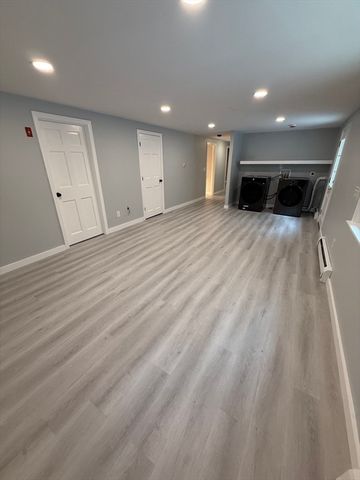 329 Woodside Rd, Barnstable, MA 02668