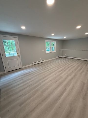 329 Woodside Rd, Barnstable, MA 02668