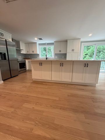 329 Woodside Rd, Barnstable, MA 02668