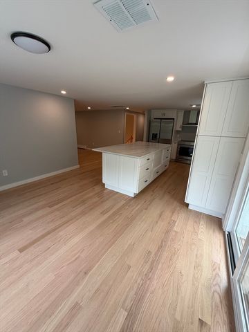 329 Woodside Rd, Barnstable, MA 02668