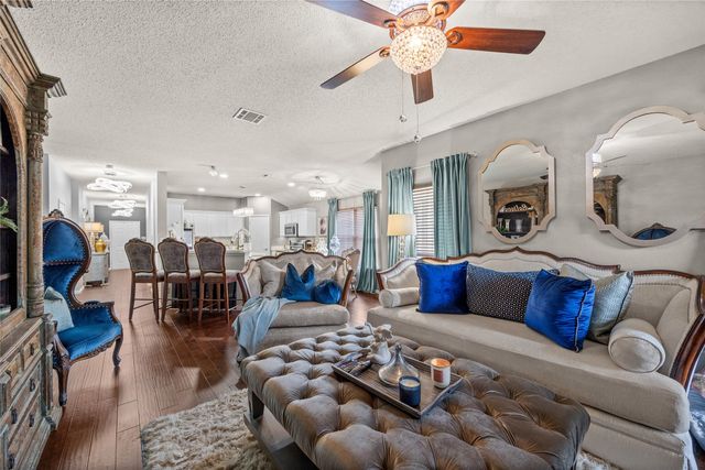 1707 W Venus Drive, Lancaster, TX 75134