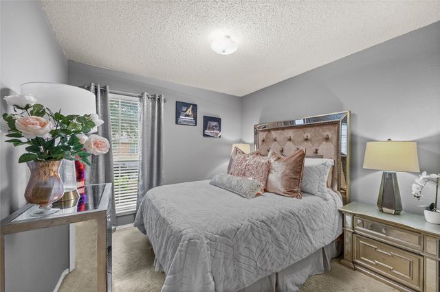 1707 W Venus Drive, Lancaster, TX 75134