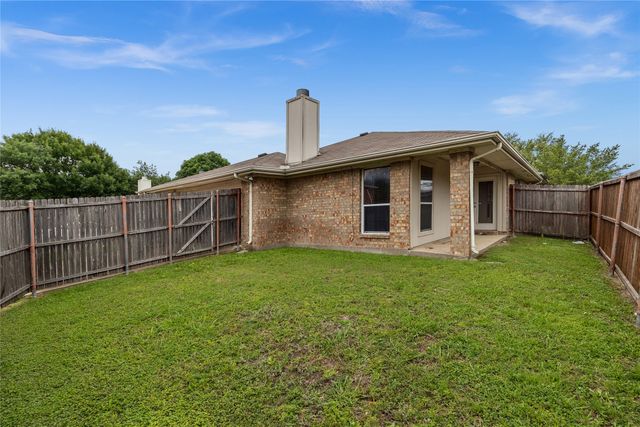 1707 W Venus Drive, Lancaster, TX 75134