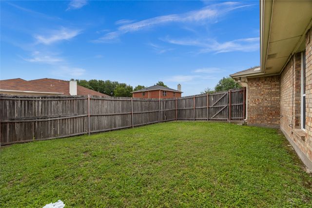 1707 W Venus Drive, Lancaster, TX 75134
