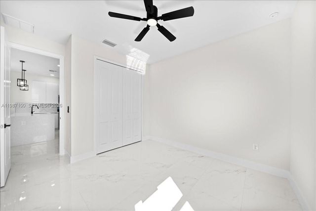 1202 NE 8th PL, Cape Coral, FL 33909
