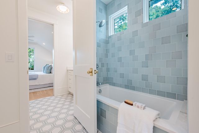 1450 Barbara Street, Mount Pleasant, SC 29464