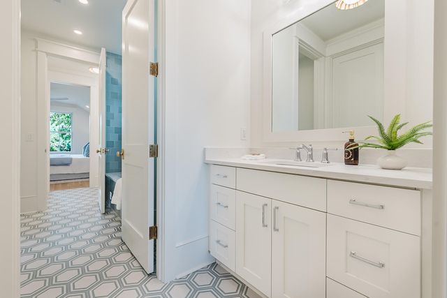1450 Barbara Street, Mount Pleasant, SC 29464