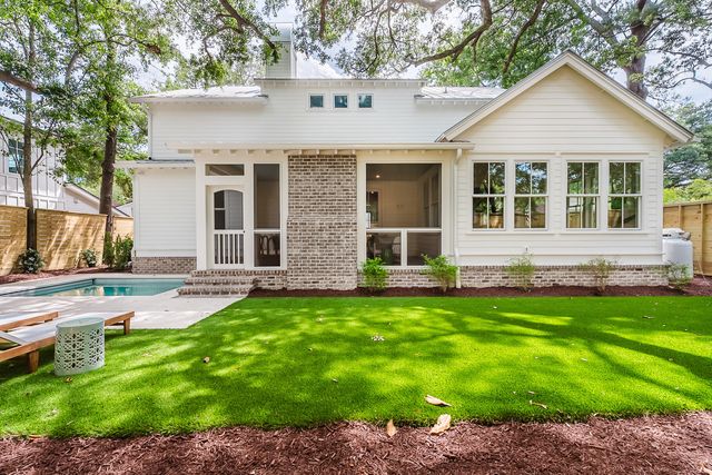 1450 Barbara Street, Mount Pleasant, SC 29464