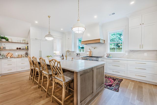1450 Barbara Street, Mount Pleasant, SC 29464