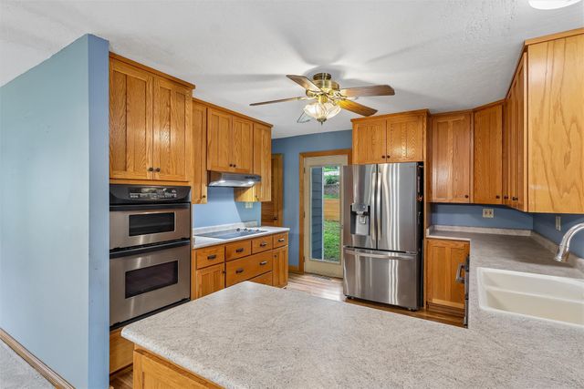 700 Division Street, Guthrie Center, IA 50115