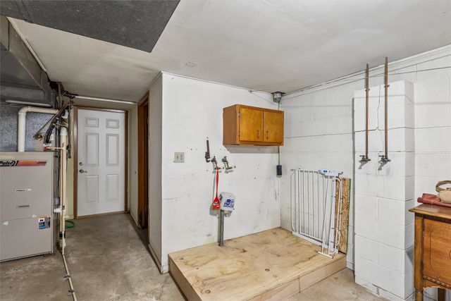 700 Division Street, Guthrie Center, IA 50115