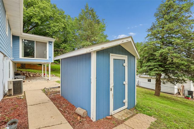 700 Division Street, Guthrie Center, IA 50115