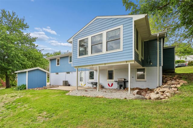 700 Division Street, Guthrie Center, IA 50115