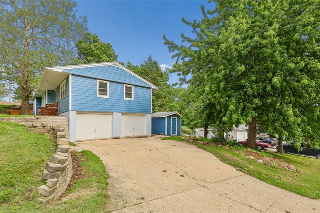 700 Division Street, Guthrie Center, IA 50115