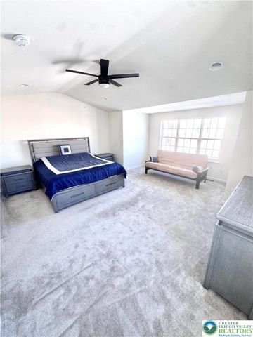 370 Redclover Lane, Upper Macungie Twp, PA 18104