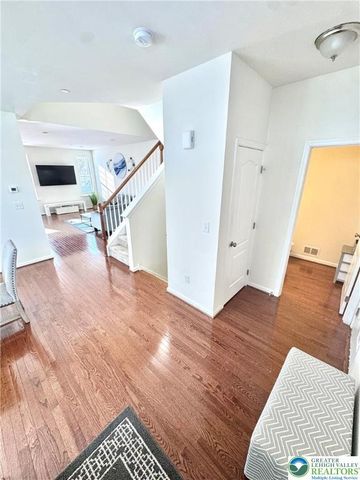 370 Redclover Lane, Upper Macungie Twp, PA 18104