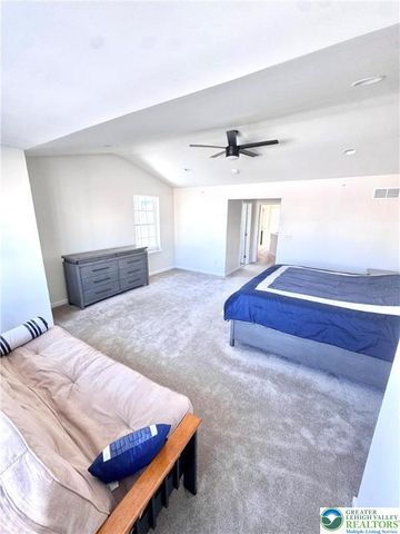 370 Redclover Lane, Upper Macungie Twp, PA 18104