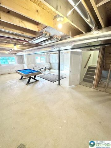 370 Redclover Lane, Upper Macungie Twp, PA 18104