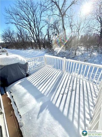 370 Redclover Lane, Upper Macungie Twp, PA 18104