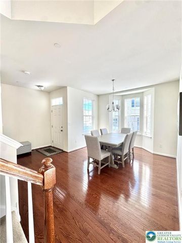 370 Redclover Lane, Upper Macungie Twp, PA 18104