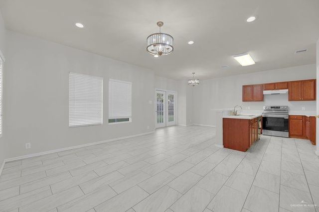 8904 N 21st Street, Mcallen, TX 78504