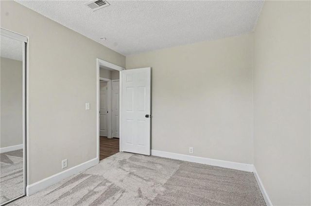 2527 Morningside Drive, Lawrence, KS 66047