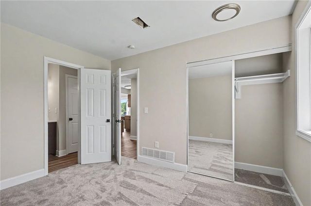 2527 Morningside Drive, Lawrence, KS 66047