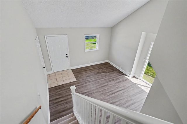 2527 Morningside Drive, Lawrence, KS 66047