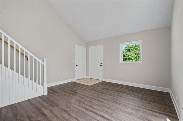 2527 Morningside Drive, Lawrence, KS 66047