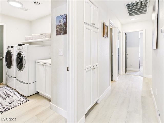 7949 Indian Cloud Avenue, Las Vegas, NV 89129