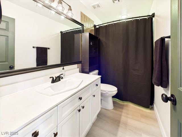 7949 Indian Cloud Avenue, Las Vegas, NV 89129