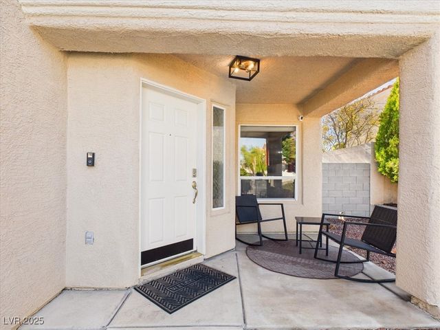 7949 Indian Cloud Avenue, Las Vegas, NV 89129