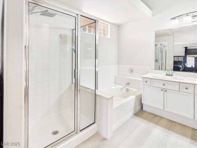 7949 Indian Cloud Avenue, Las Vegas, NV 89129