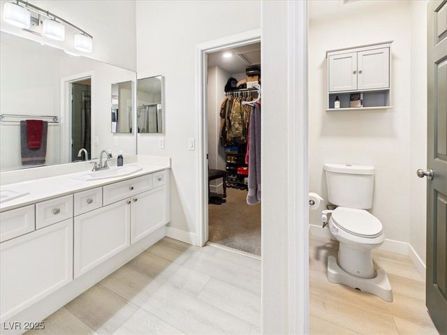 7949 Indian Cloud Avenue, Las Vegas, NV 89129