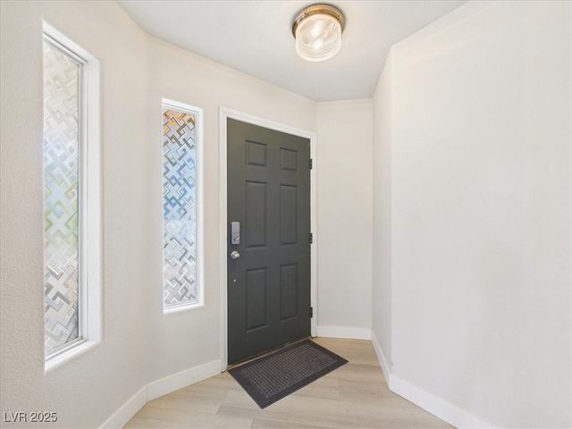 7949 Indian Cloud Avenue, Las Vegas, NV 89129