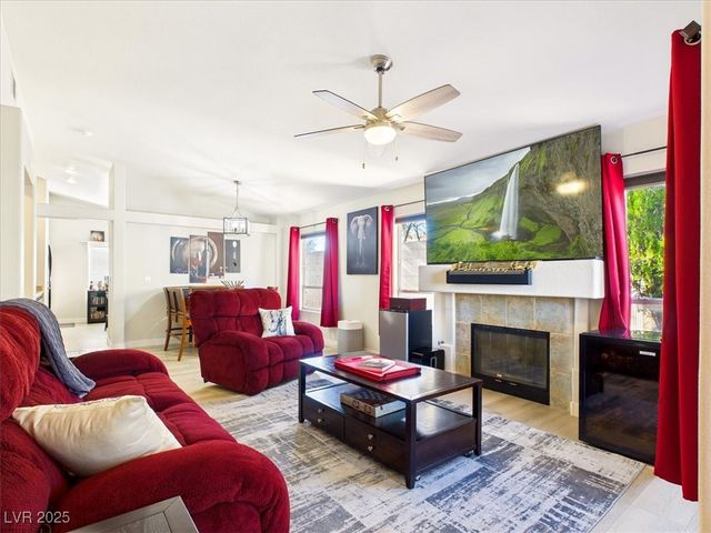 7949 Indian Cloud Avenue, Las Vegas, NV 89129