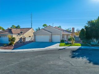 7949 Indian Cloud Avenue, Las Vegas, NV 89129