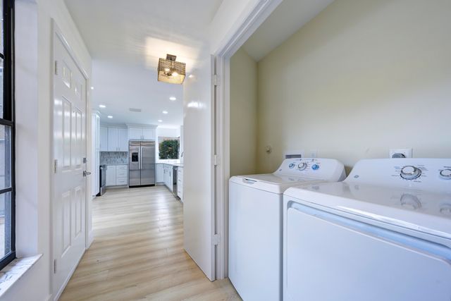 6890 Touchstone Circle, Palm Beach Gardens, FL 33418