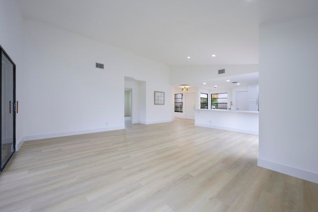 6890 Touchstone Circle, Palm Beach Gardens, FL 33418