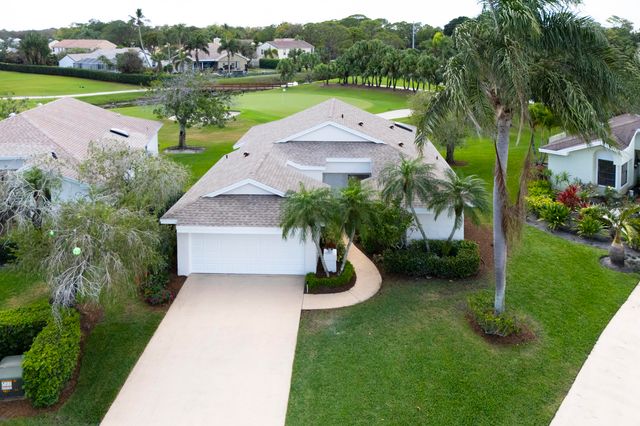 6890 Touchstone Circle, Palm Beach Gardens, FL 33418