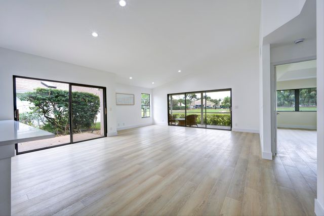 6890 Touchstone Circle, Palm Beach Gardens, FL 33418