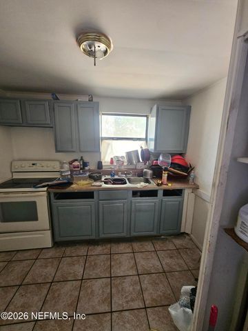 9135 5TH Avenue, Jacksonville, FL 32208