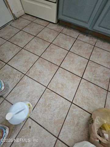 9135 5TH Avenue, Jacksonville, FL 32208