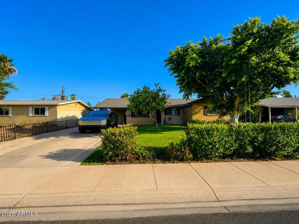 803 W 18TH Street, Tempe, AZ 85281
