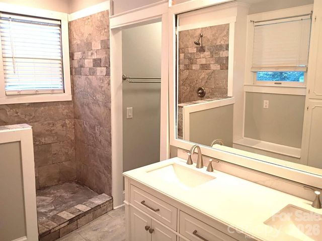403 N Cannon Boulevard, Kannapolis, NC 28083