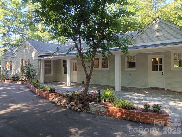 403 N Cannon Boulevard, Kannapolis, NC 28083