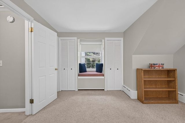 11 Foster St, Oxford, MA 01540