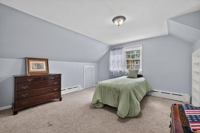 11 Foster St, Oxford, MA 01540