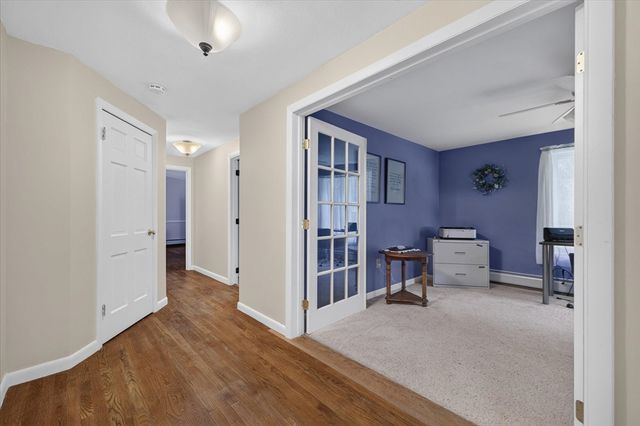 11 Foster St, Oxford, MA 01540