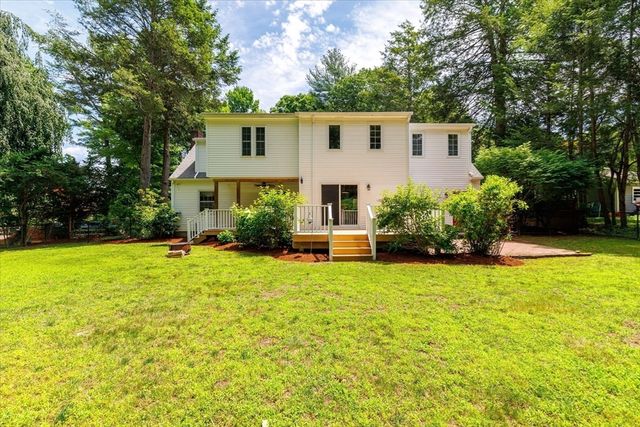11 Foster St, Oxford, MA 01540